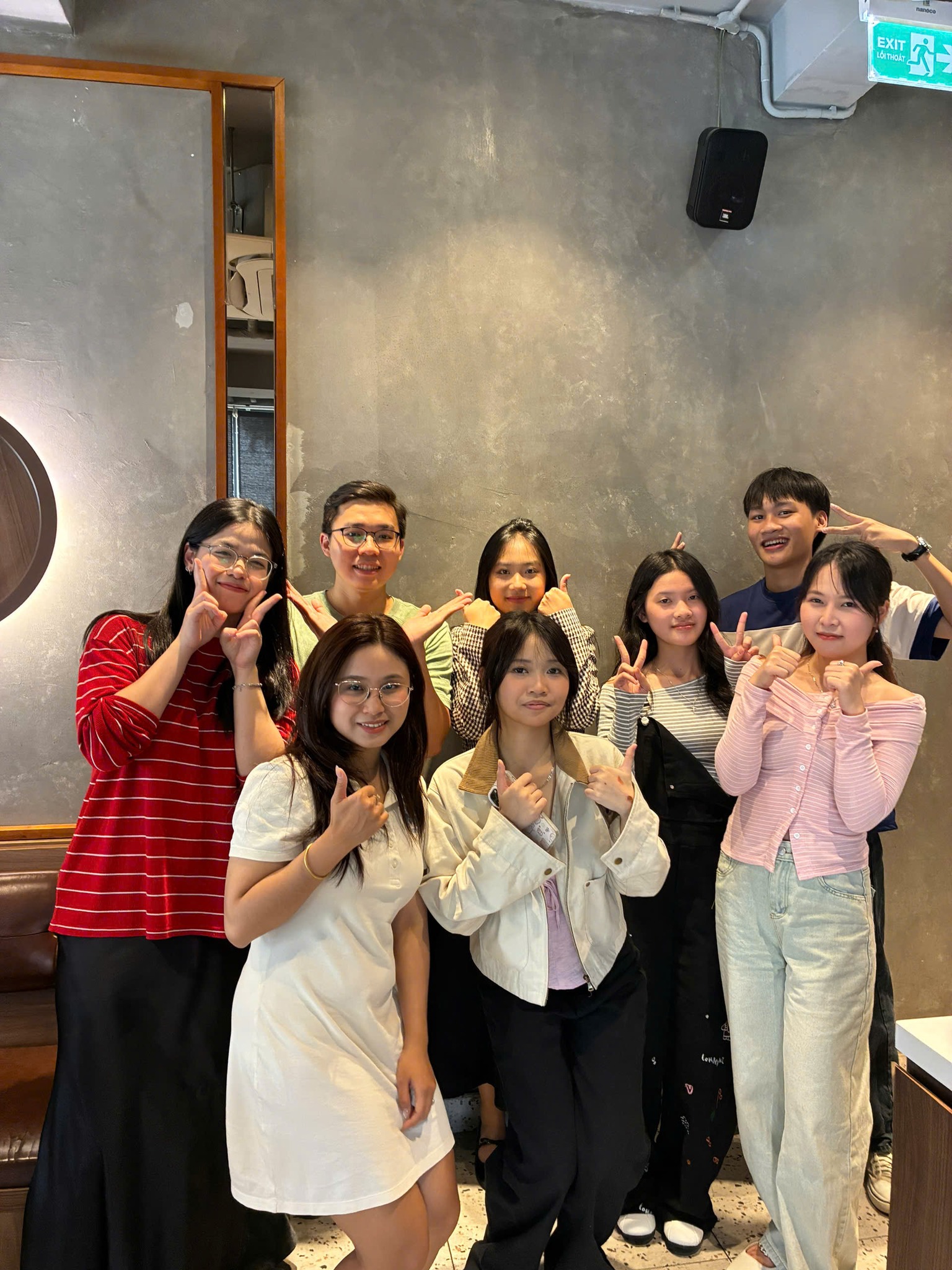 Một buổi gặp mặt đầy dễ thương của ONLT4 ✨