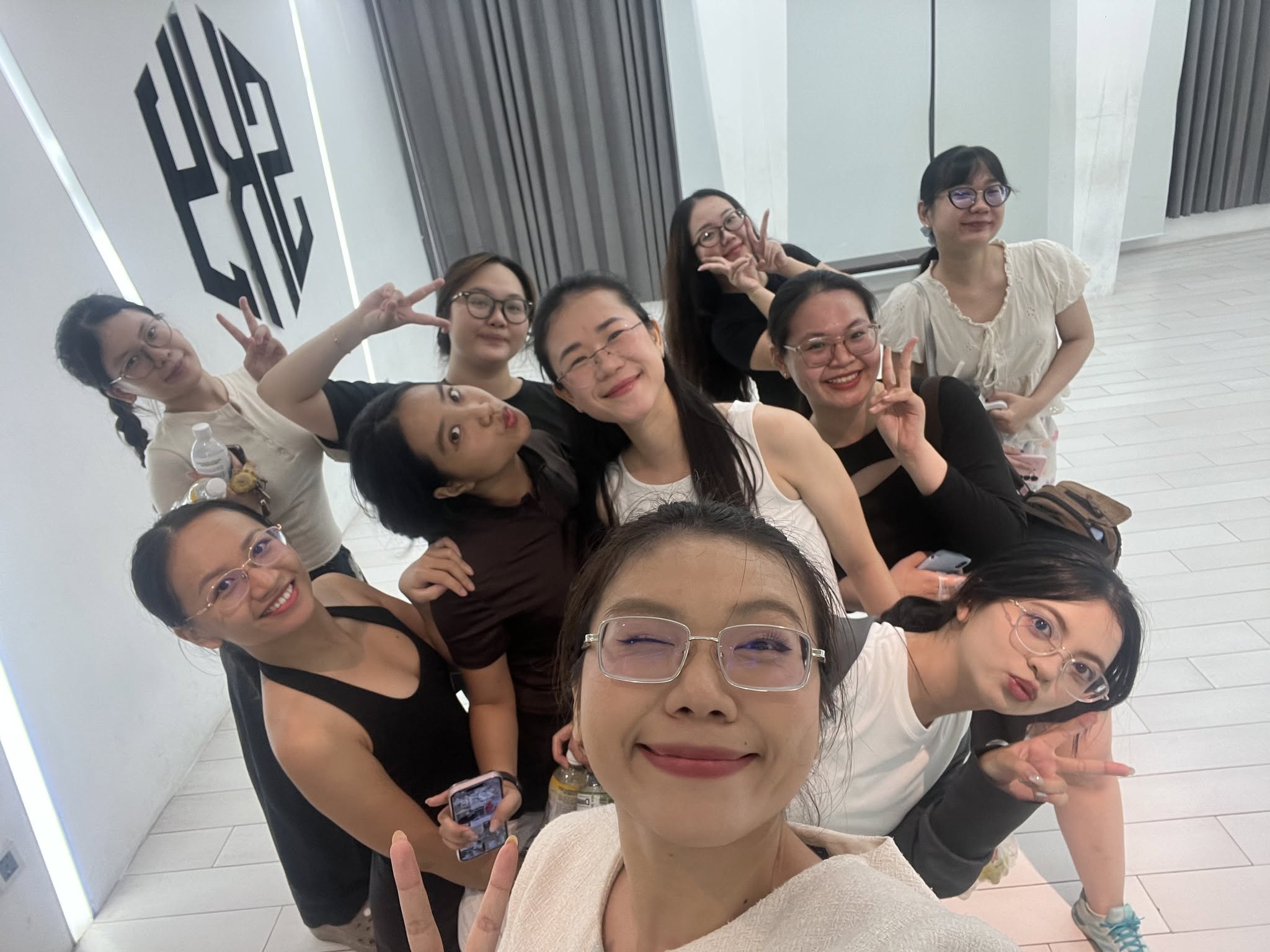 Chương 3: SwH đi học nhảy 💃💃💃